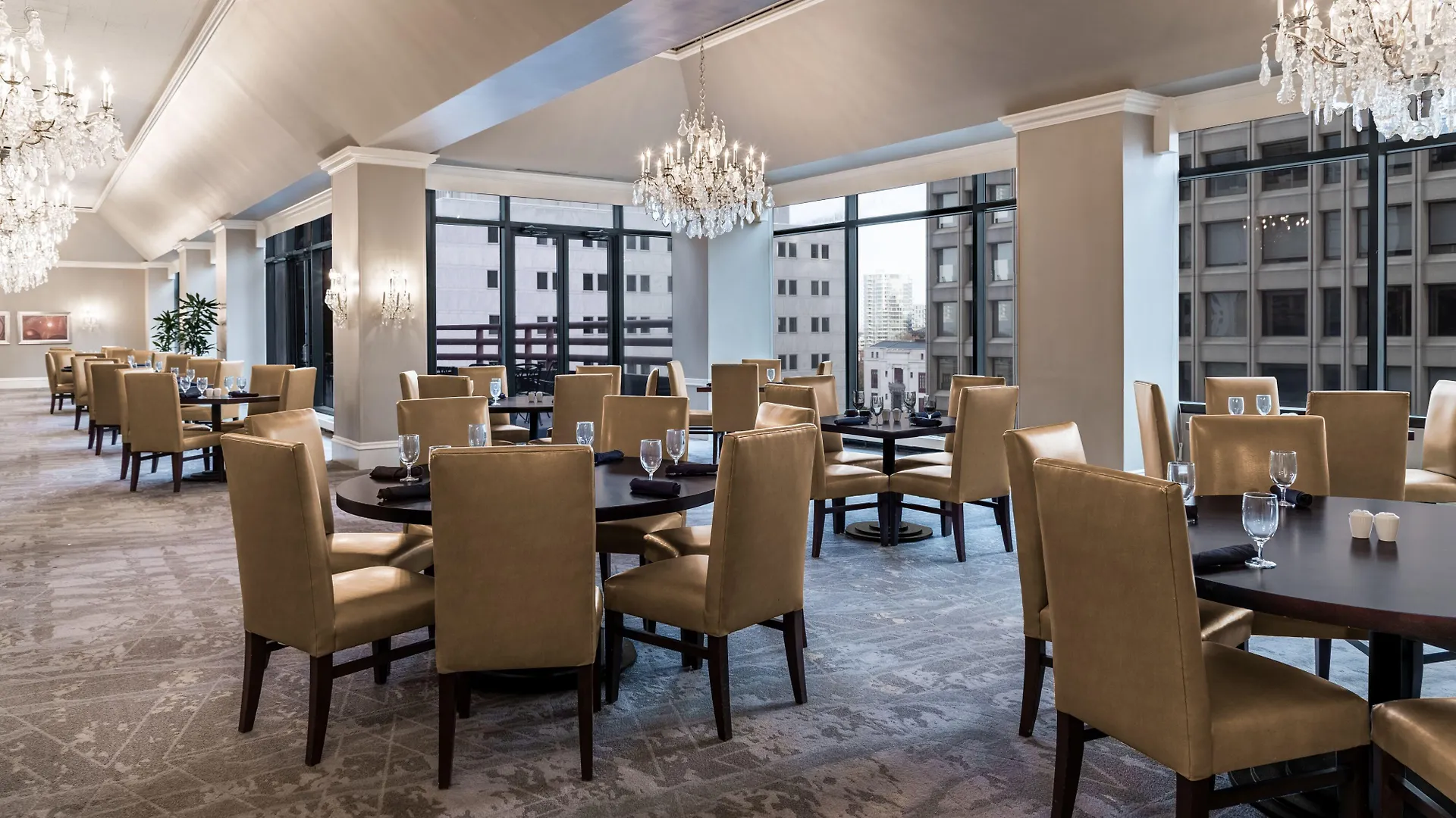 The Capital Suites Hotel Columbus