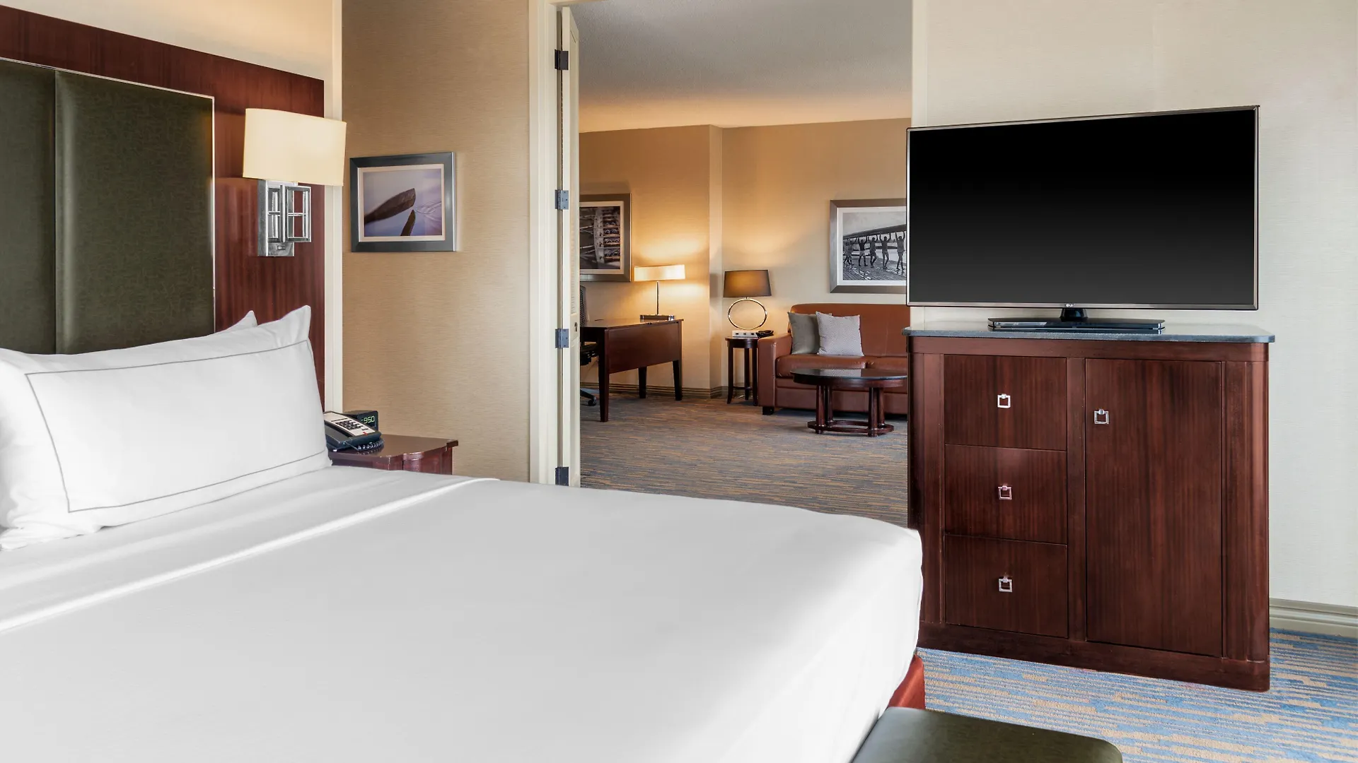 The Capital Suites Hotel Columbus