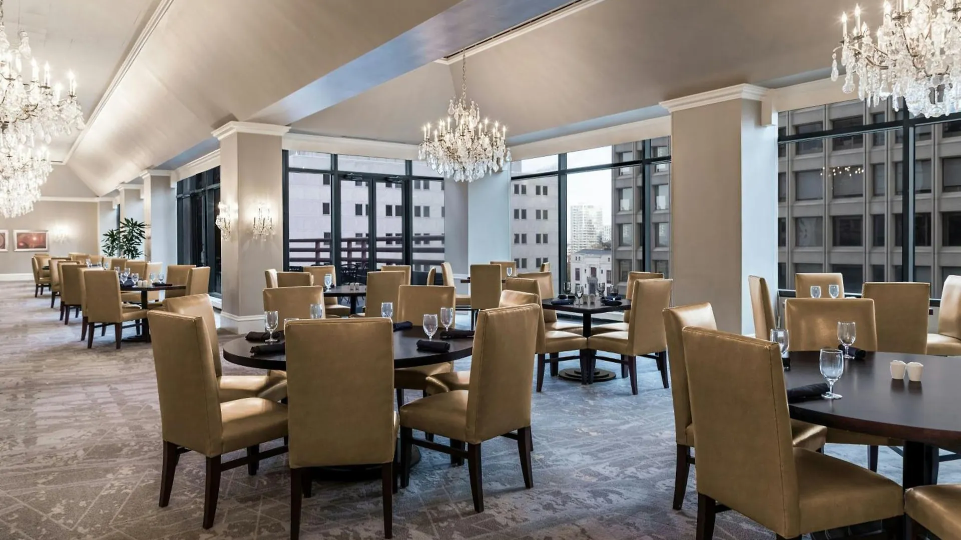 ****  The Capital Suites Hotel Columbus Estados Unidos da América